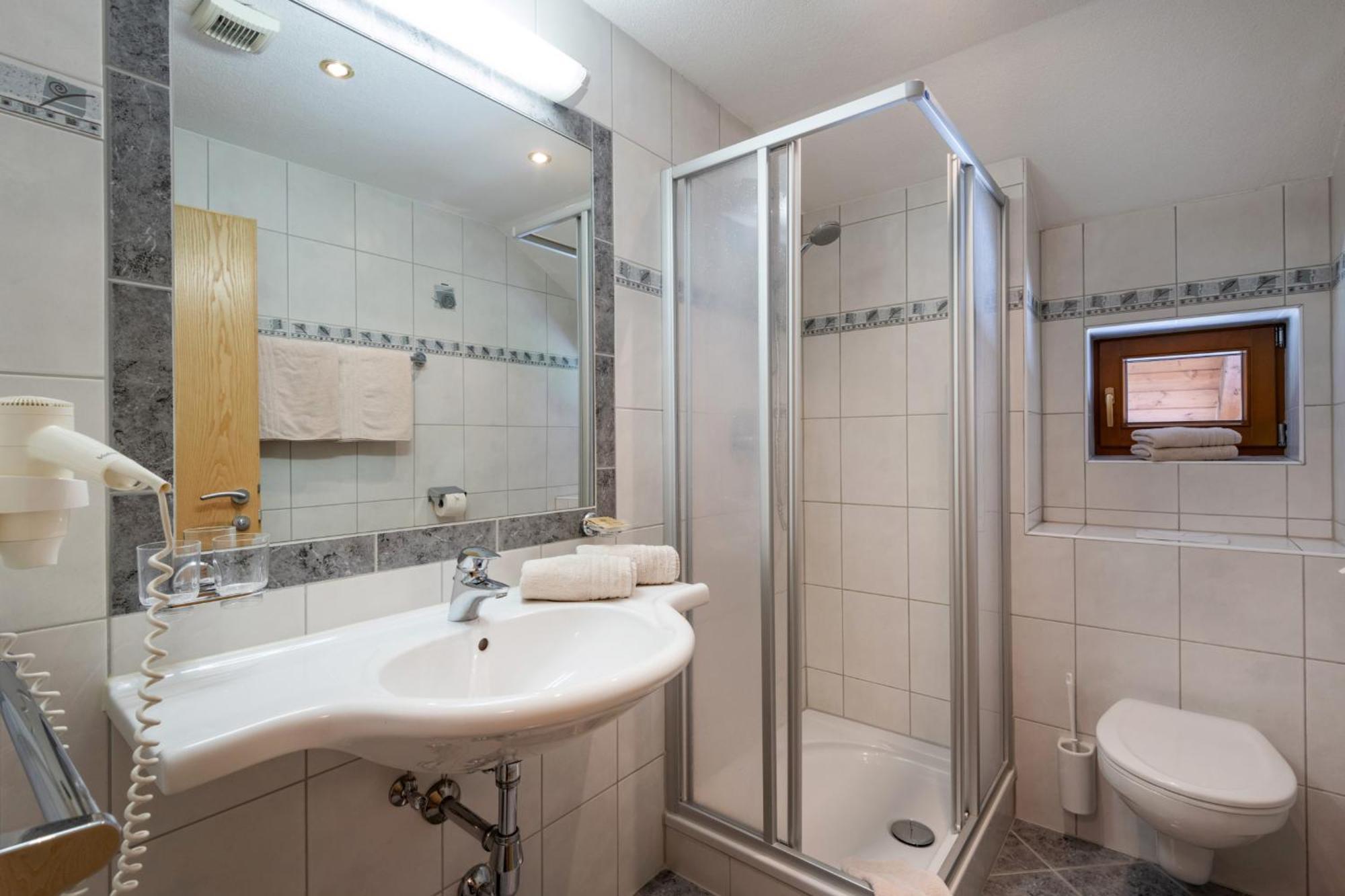 Hotel Garni Birkenhof Mayrhofen Bagian luar foto