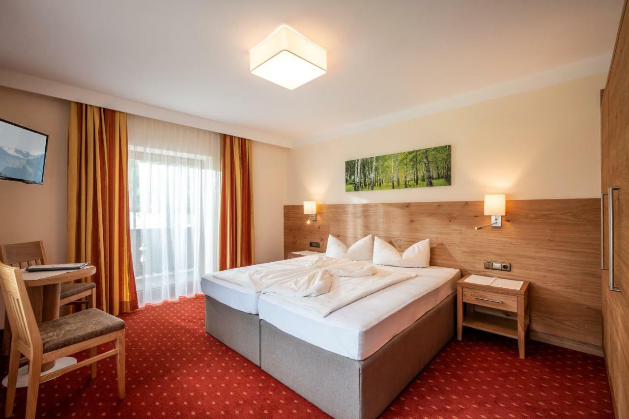 Hotel Garni Birkenhof Mayrhofen Bagian luar foto